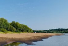 Photo of Пляж на берегу реки